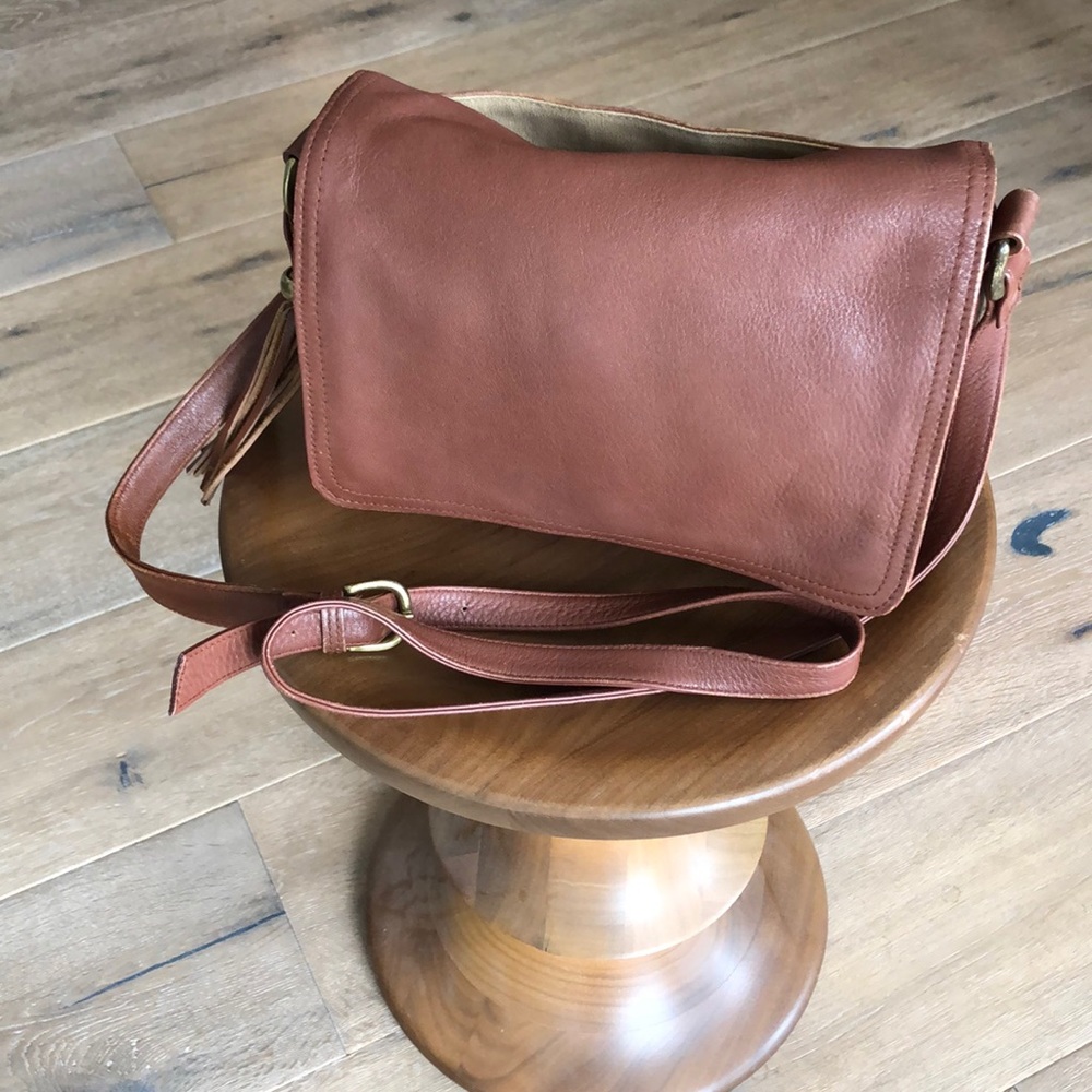 Portofino By Austin Designs Leather Crossbody Bag Gem